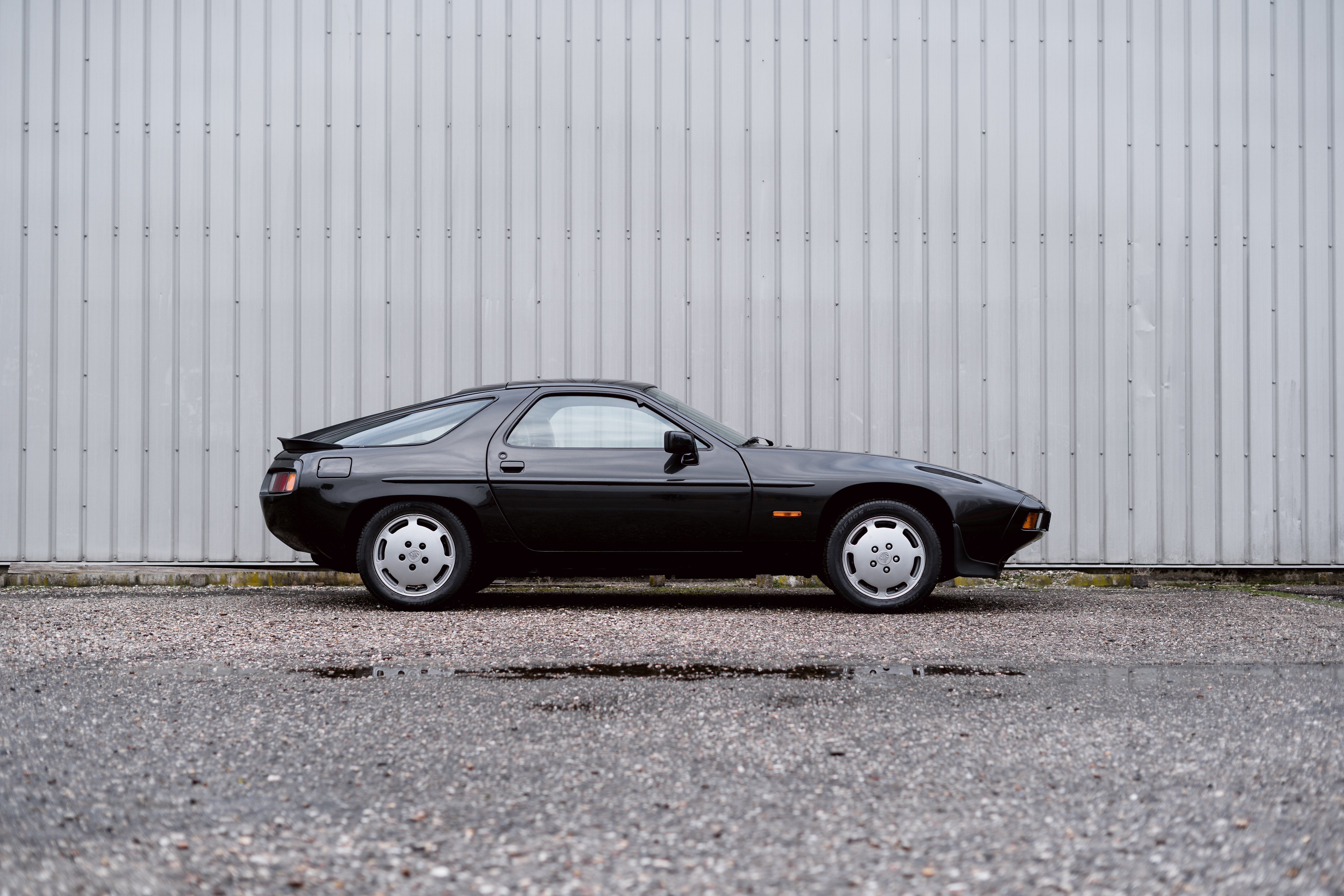 Porsche 928S 4.7 V8 1980 Graphite metallic