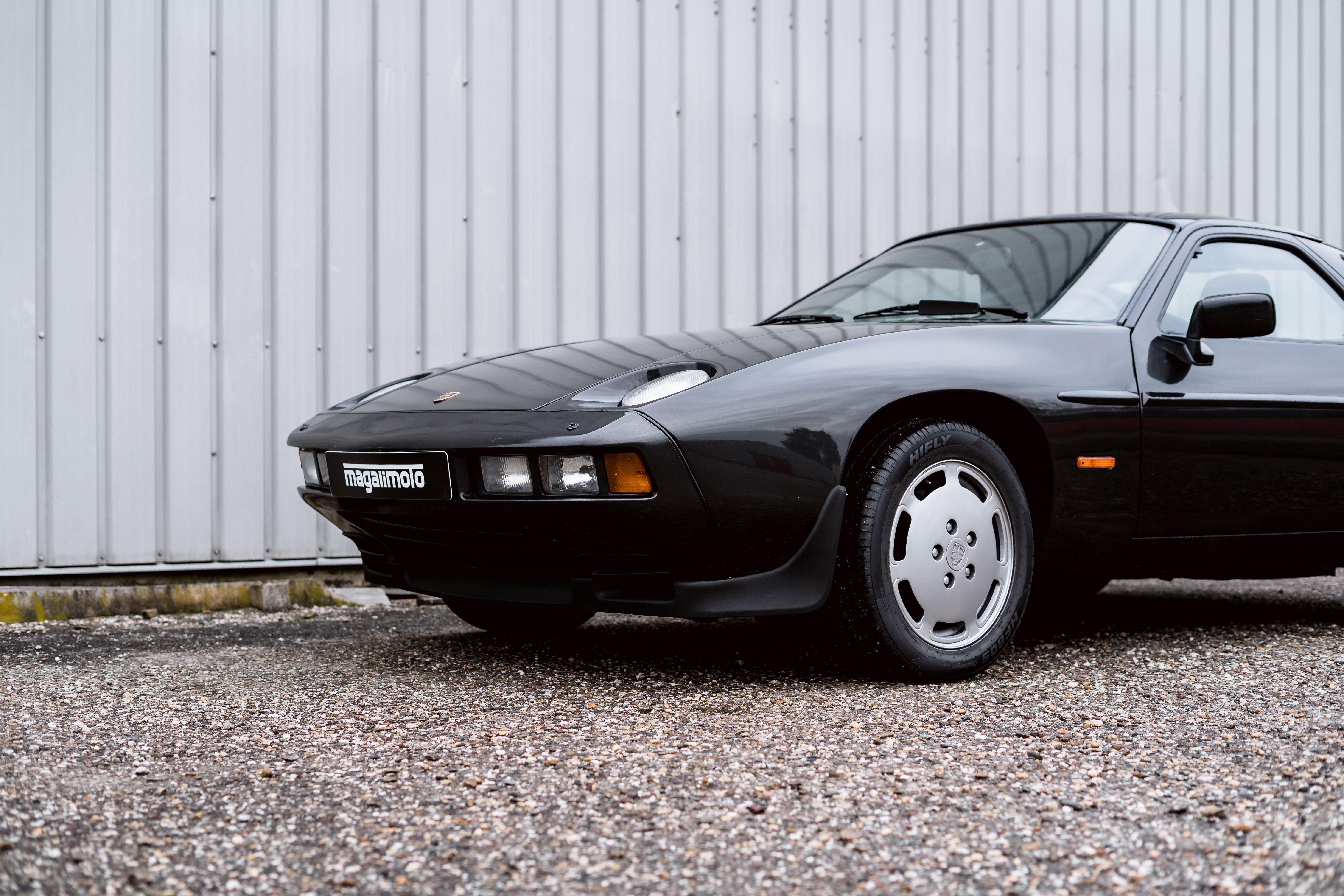 Porsche 928S 4.7 V8 1980 Graphite metallic