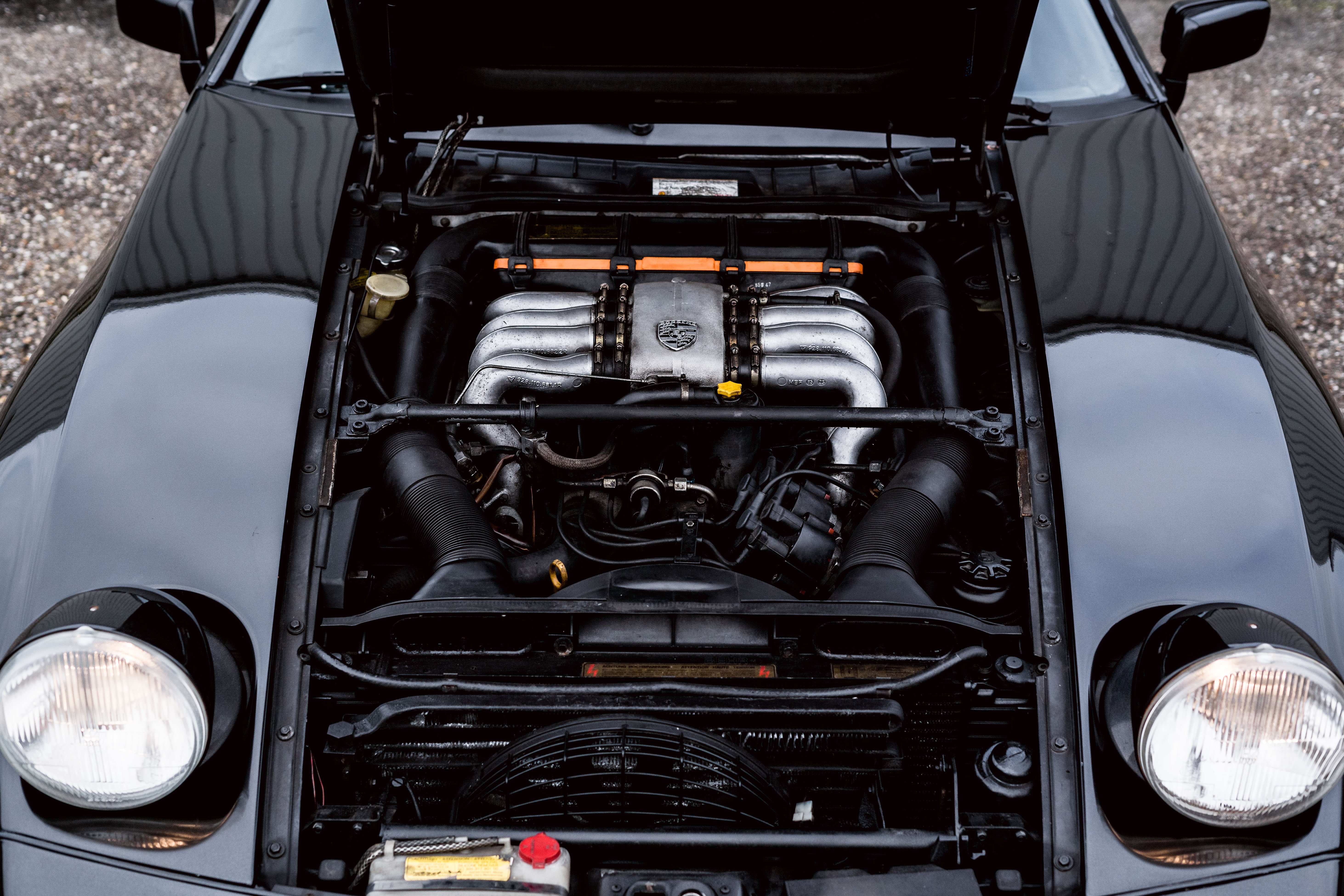 Porsche 928S 4.7 V8 1980 Graphite metallic