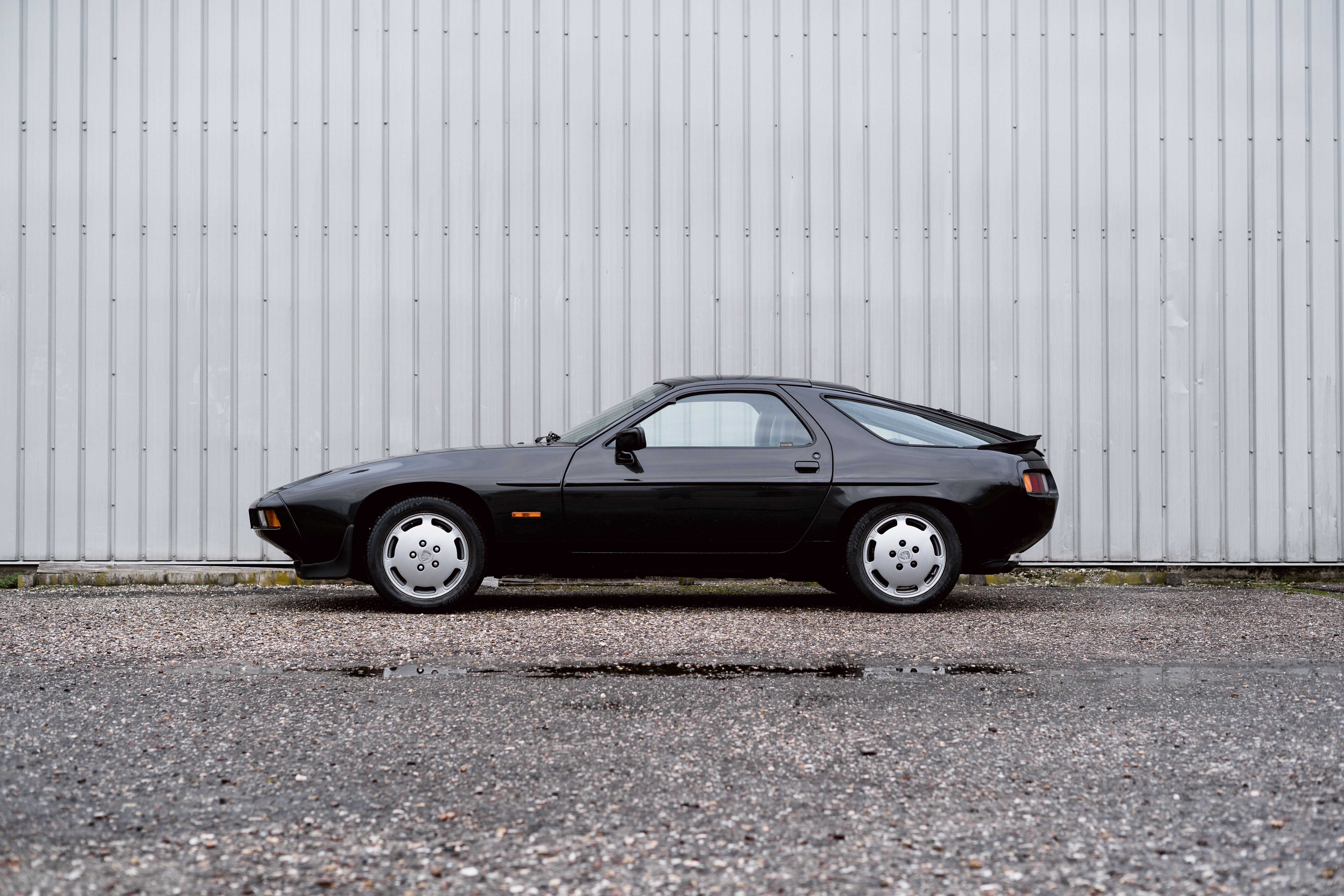 Porsche 928S 4.7 V8 1980 Graphite metallic