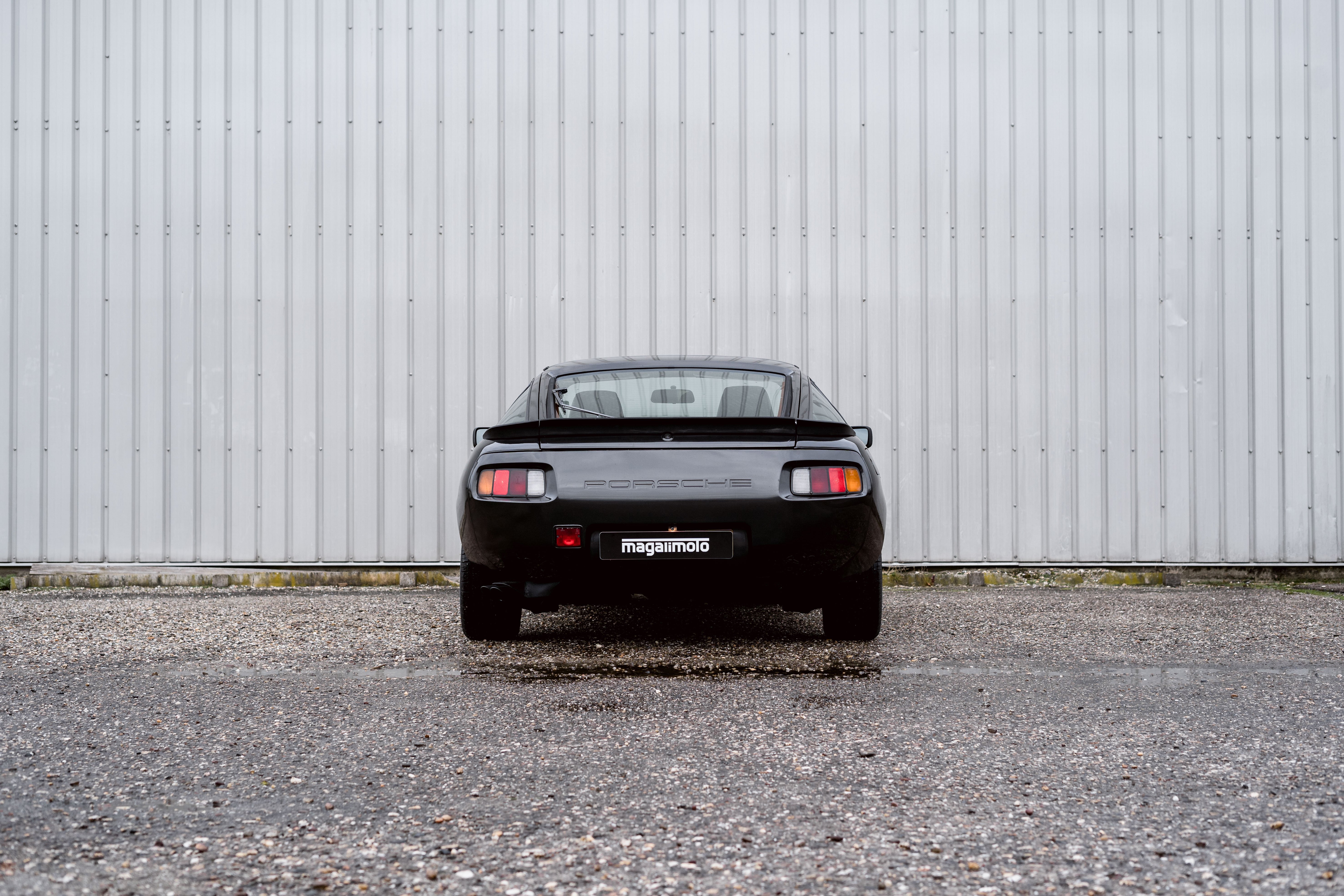 Porsche 928S 4.7 V8 1980 Graphite metallic