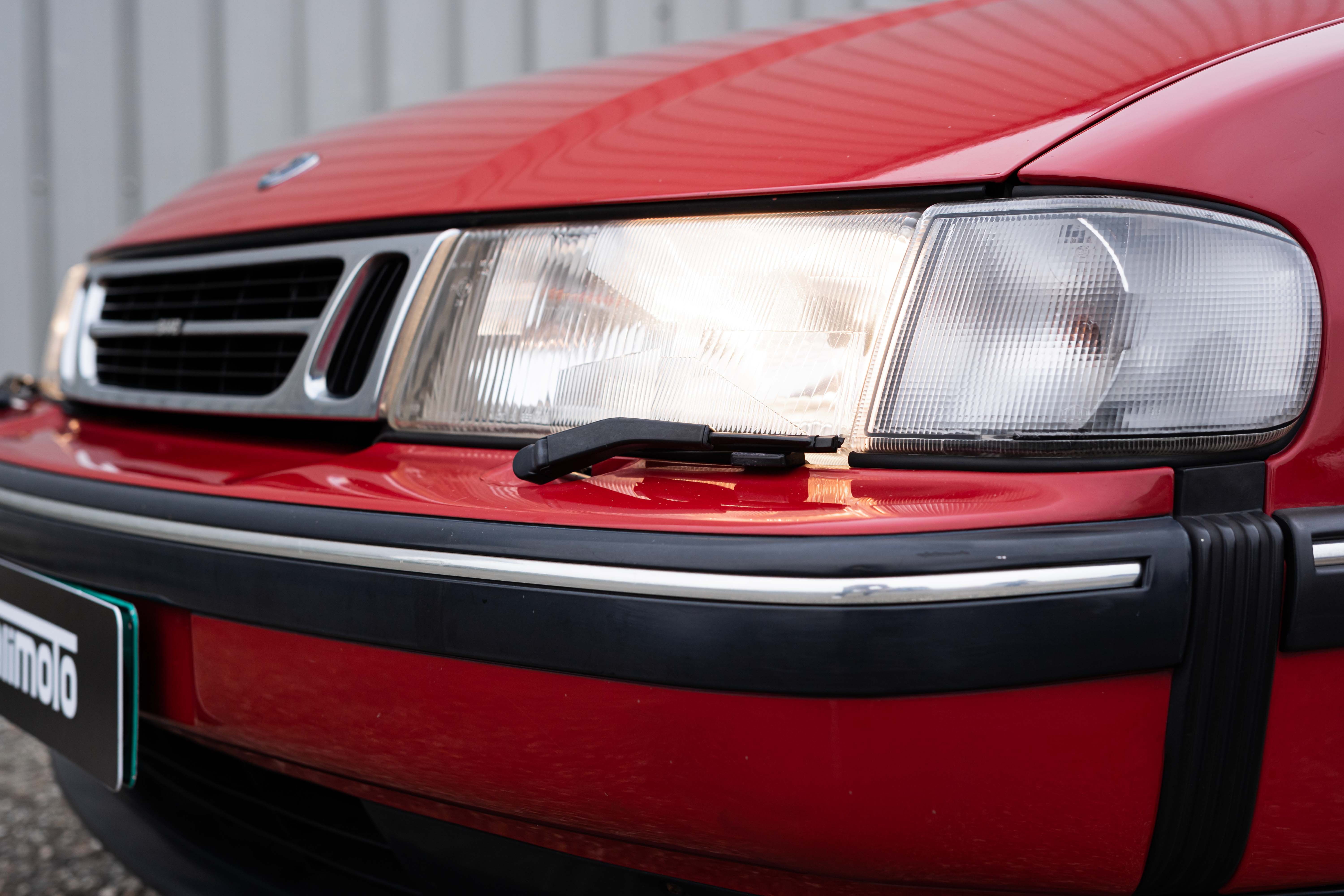 Saab 9000 CS 2.0 - 1997 Imola Red