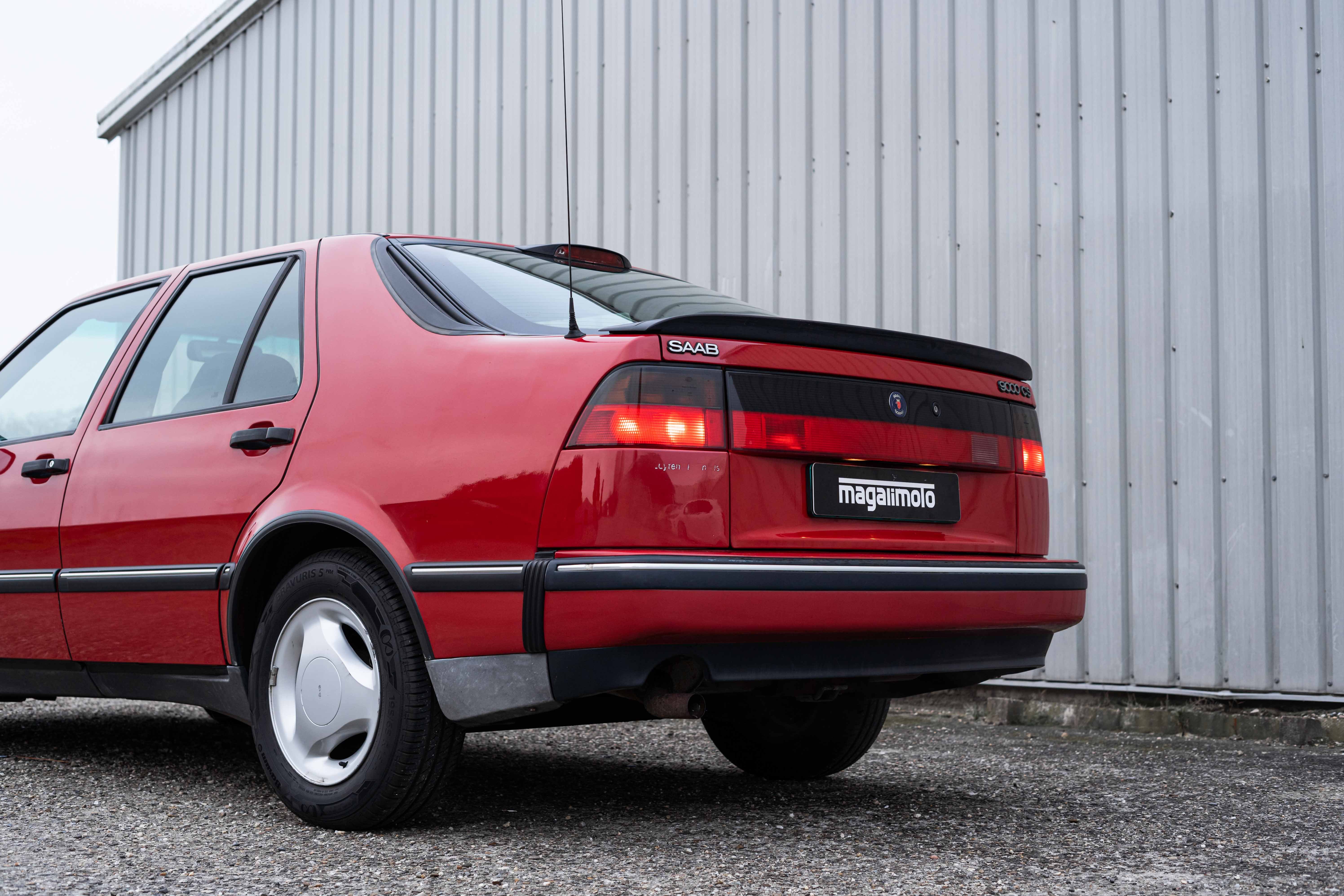 Saab 9000 CS 2.0 - 1997 Imola Red