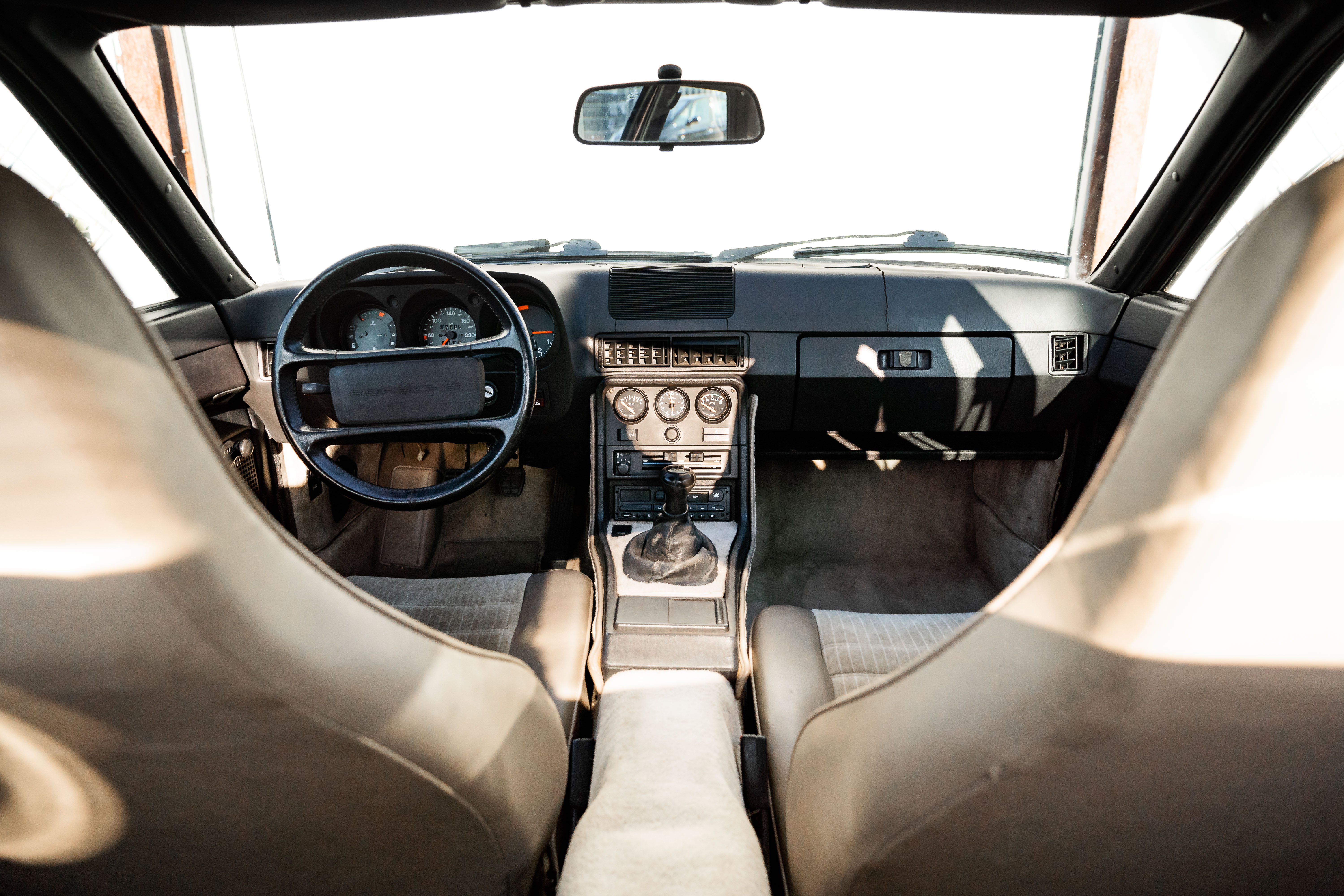 Porsche 924S 1987