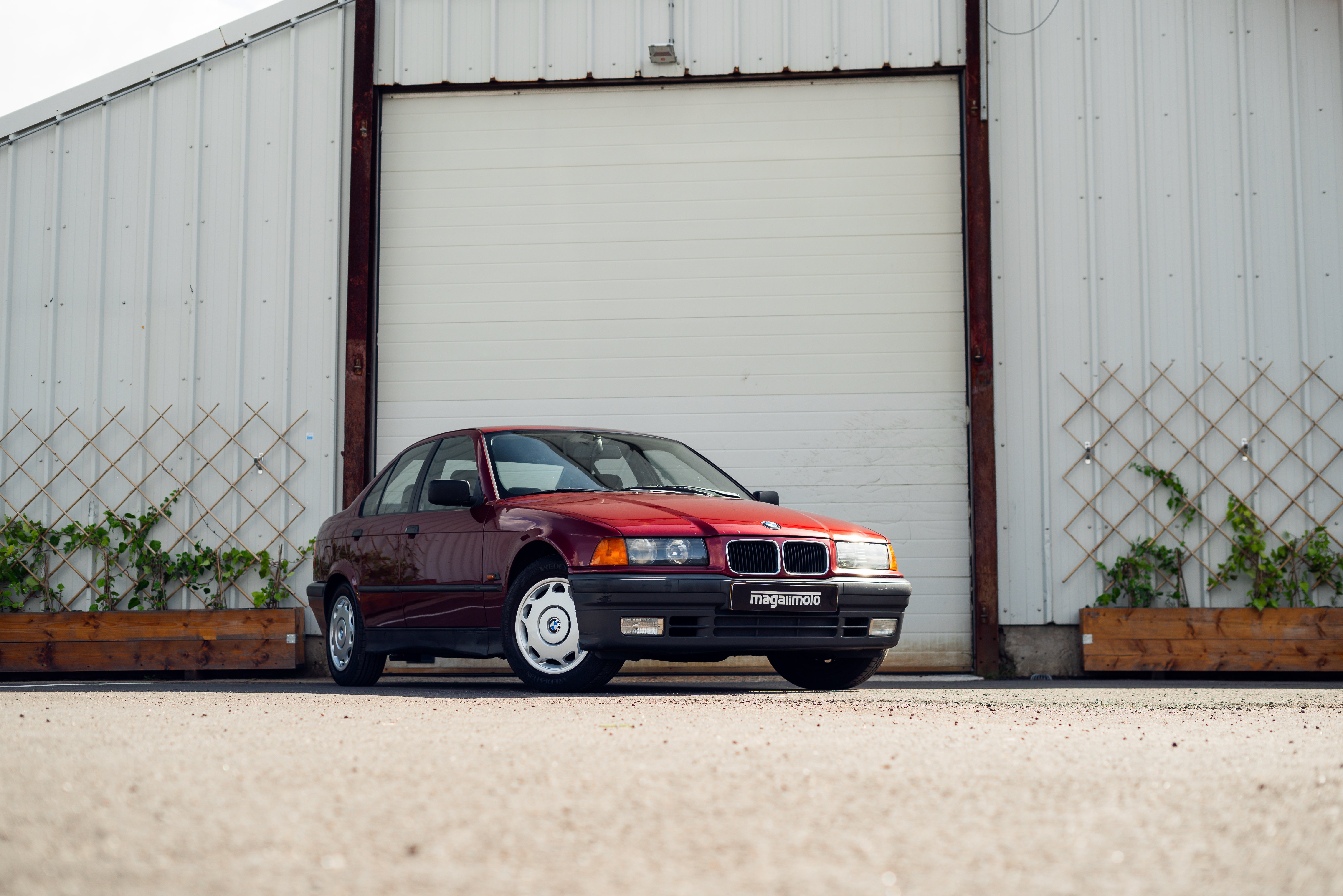 BMW E36 316i - rood
