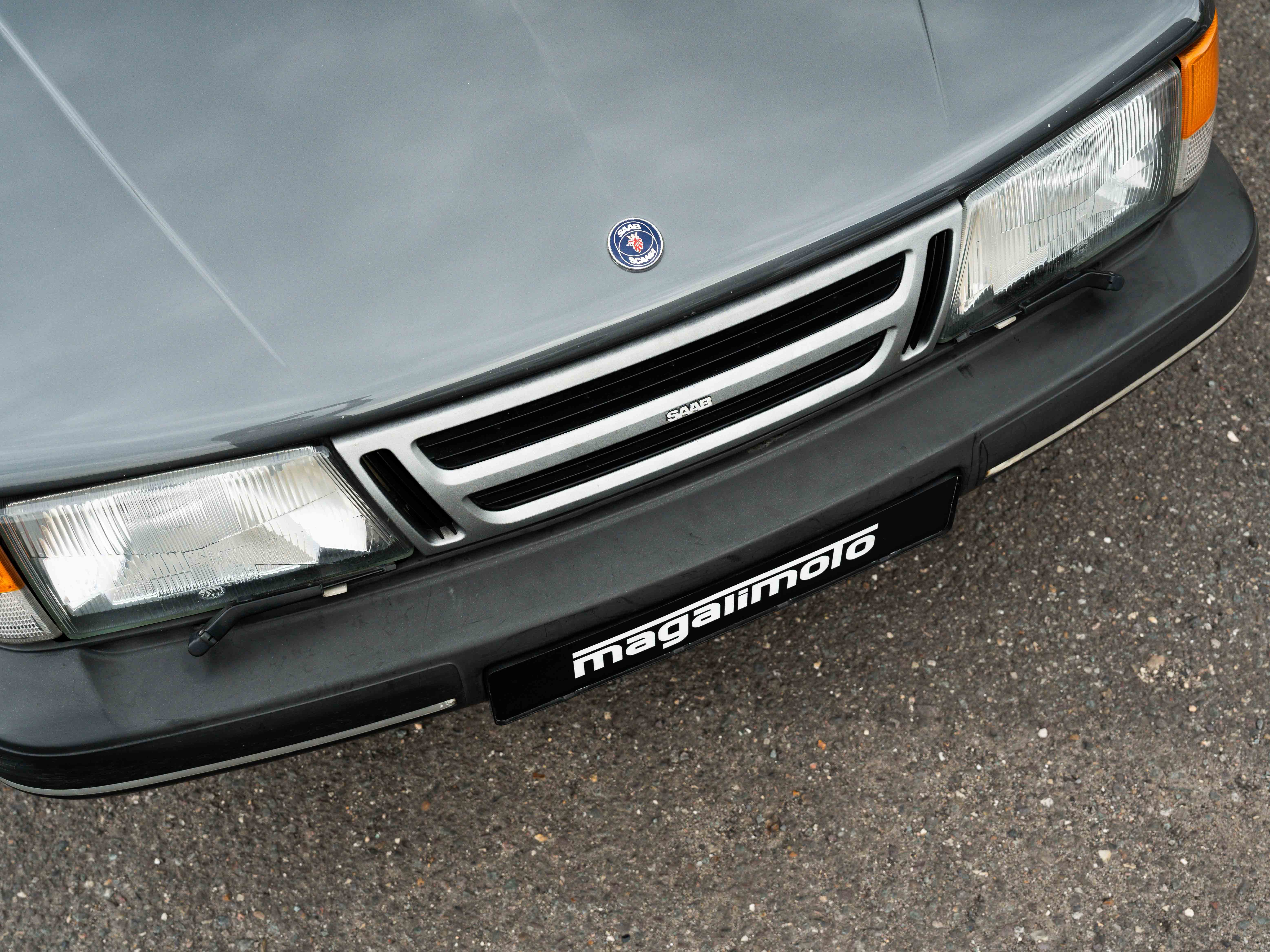 Saab 900 2.1i - 16v