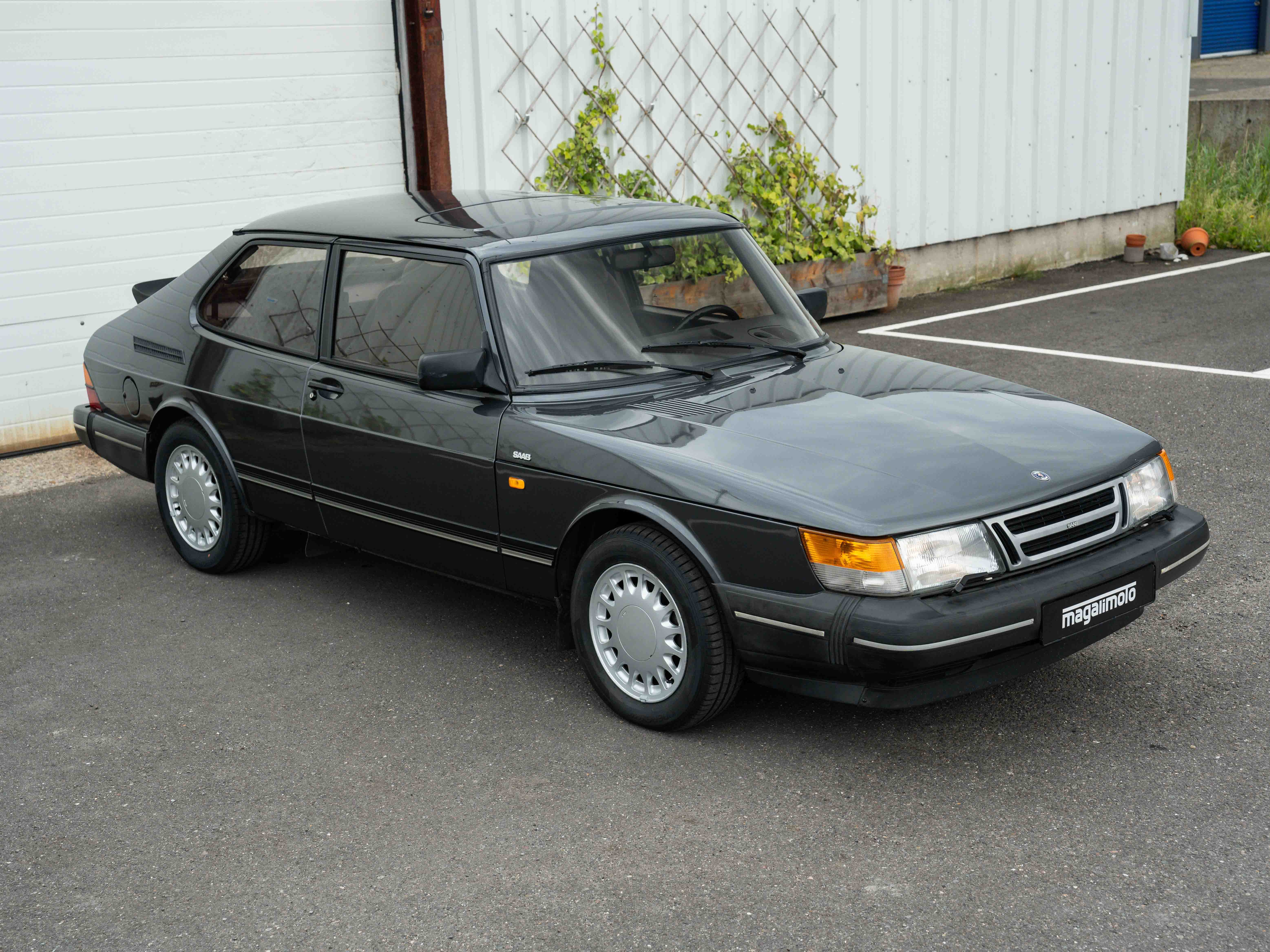 Saab 900 2.1i - 16v