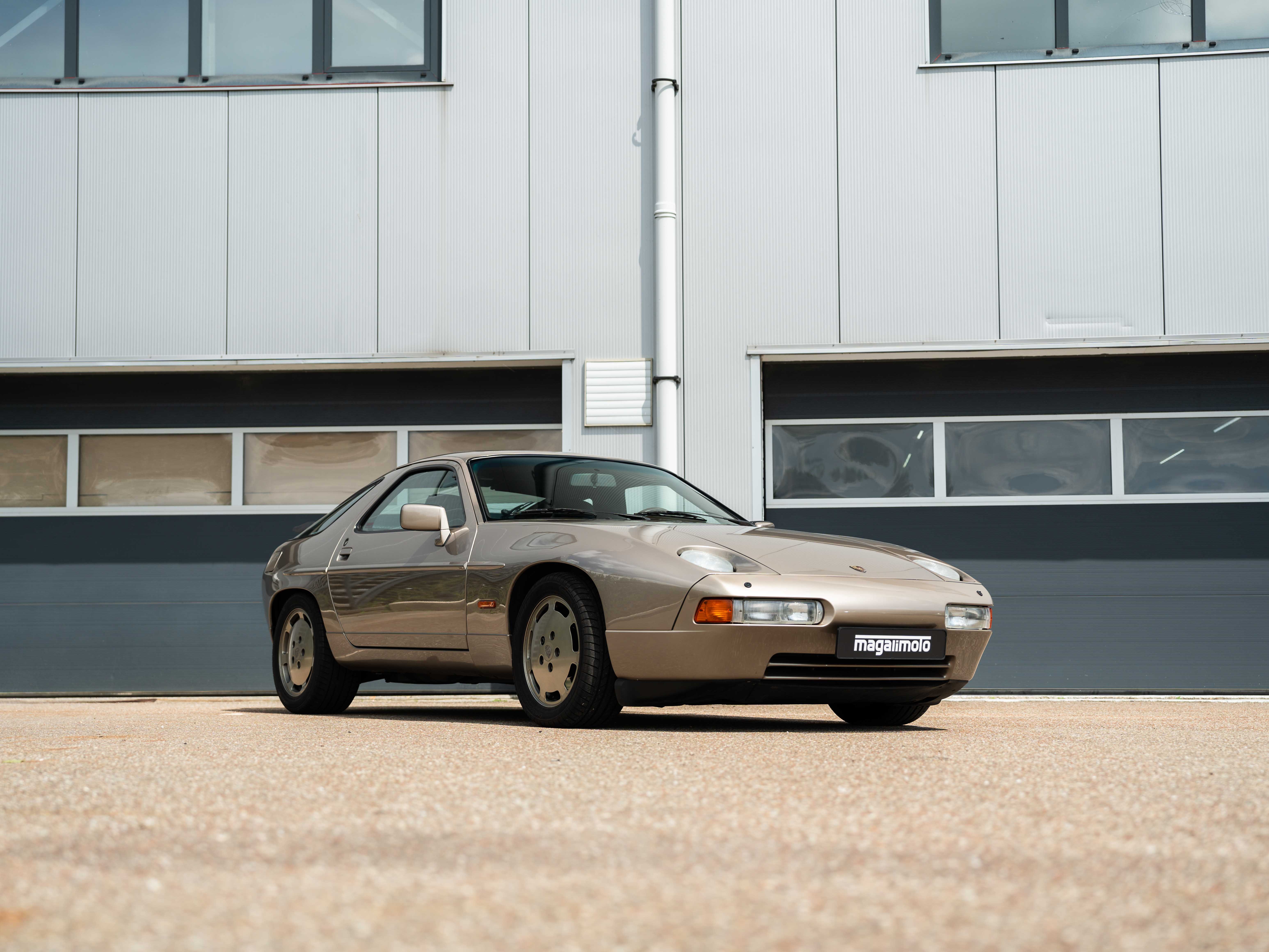 928 S4