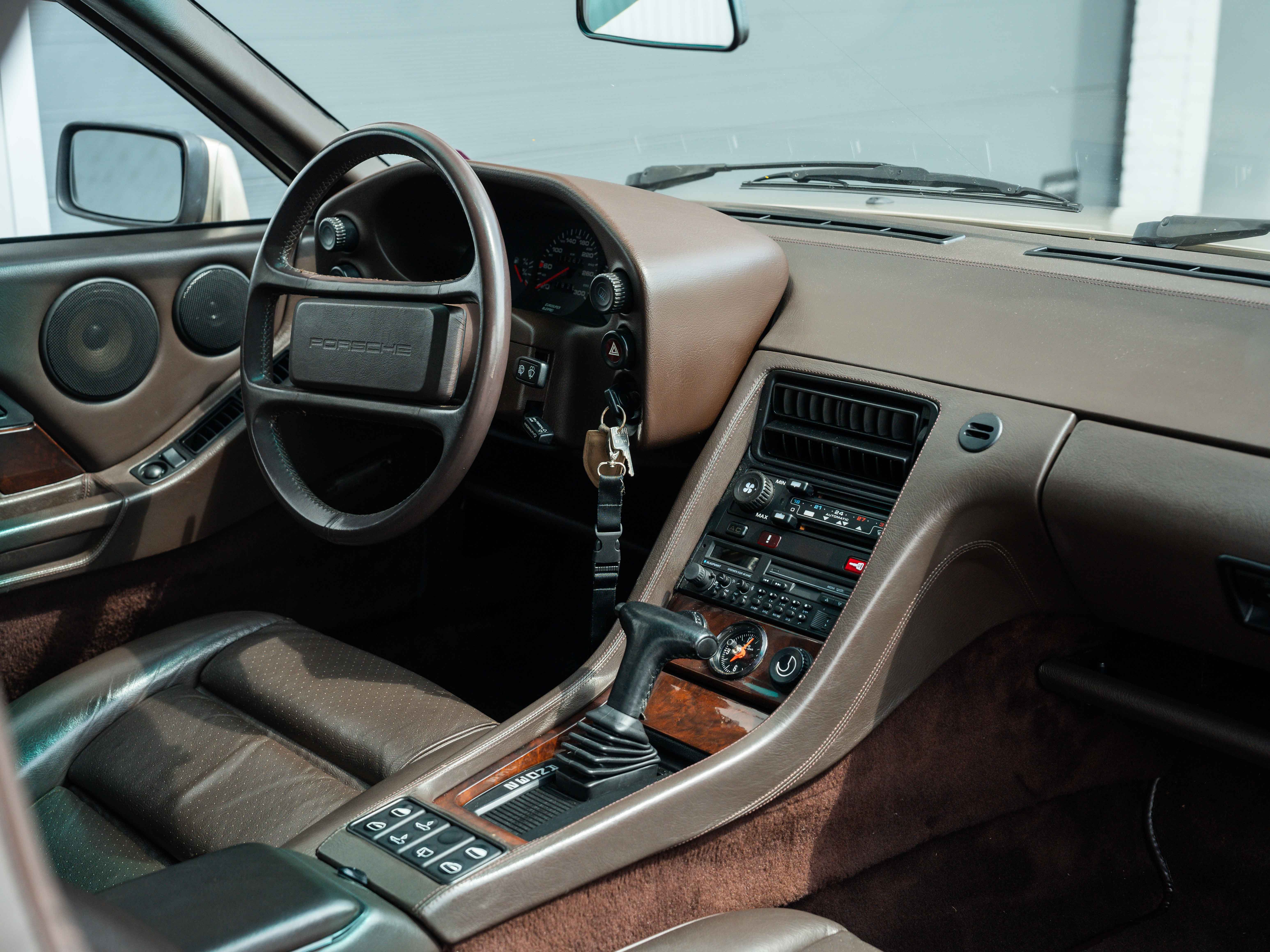 928 S4