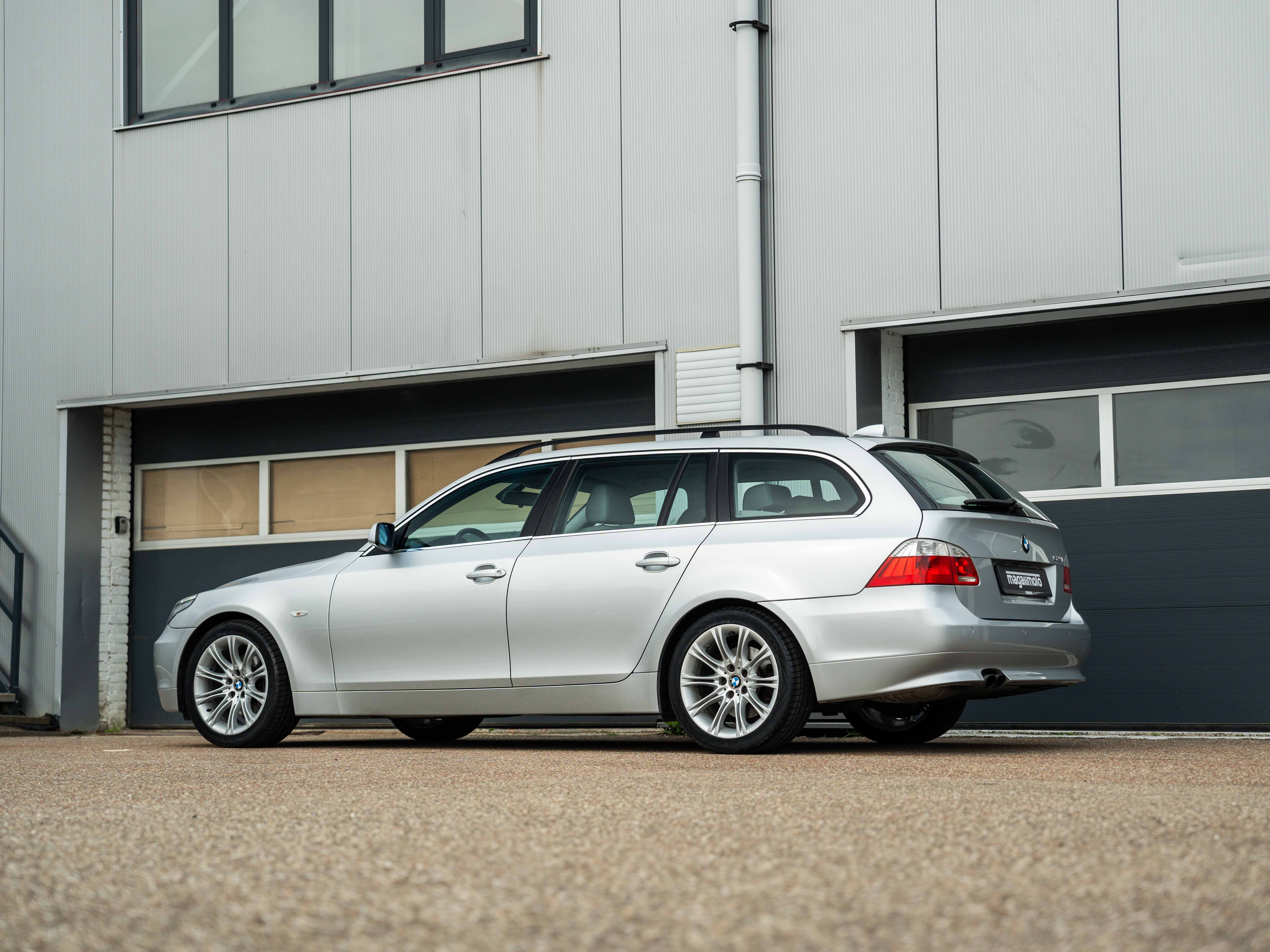 BMW E61 525i