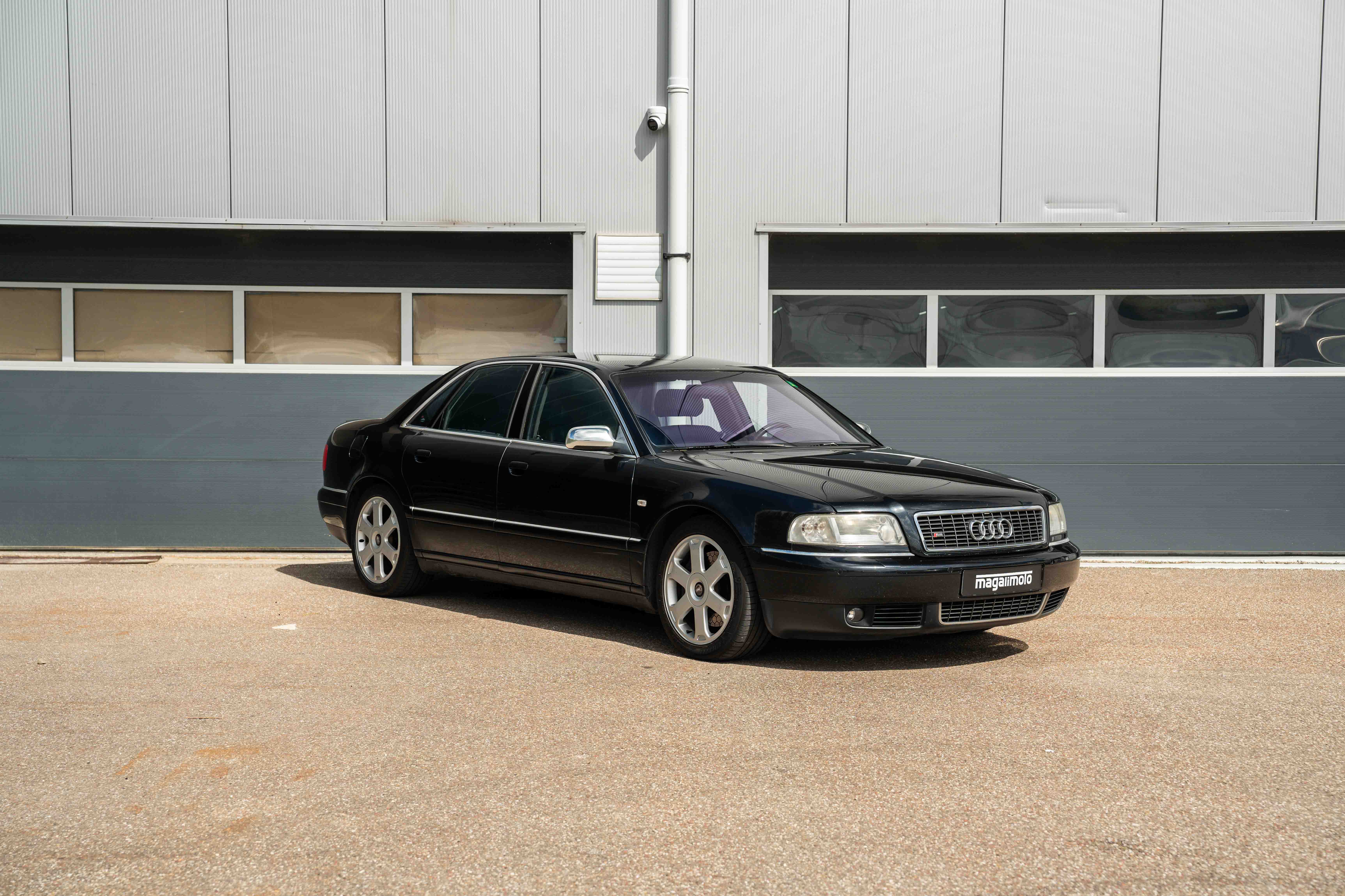 Audi S8 D2 4.2 5v V8 - 2002