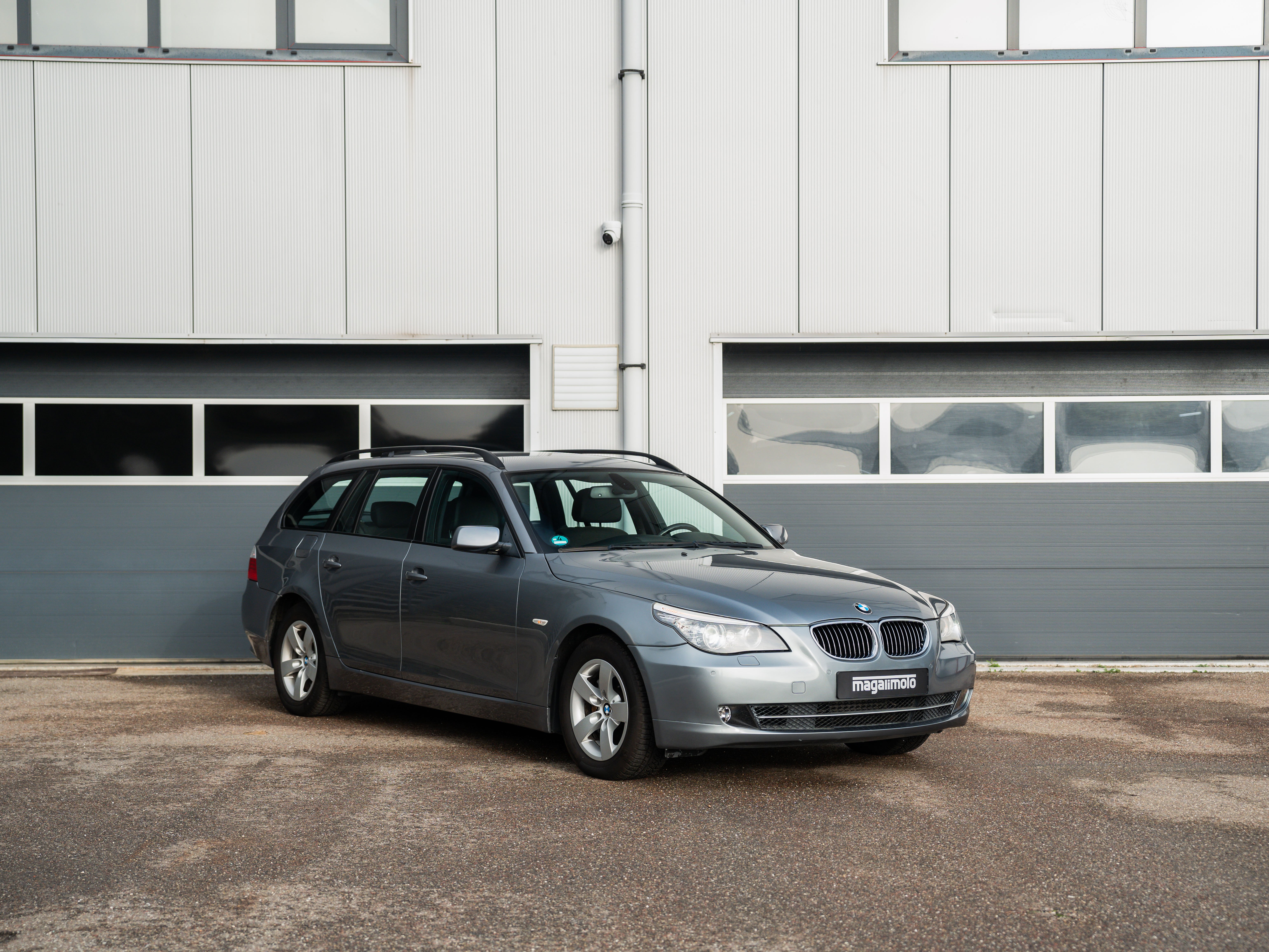 E61 523i LCI Grijs