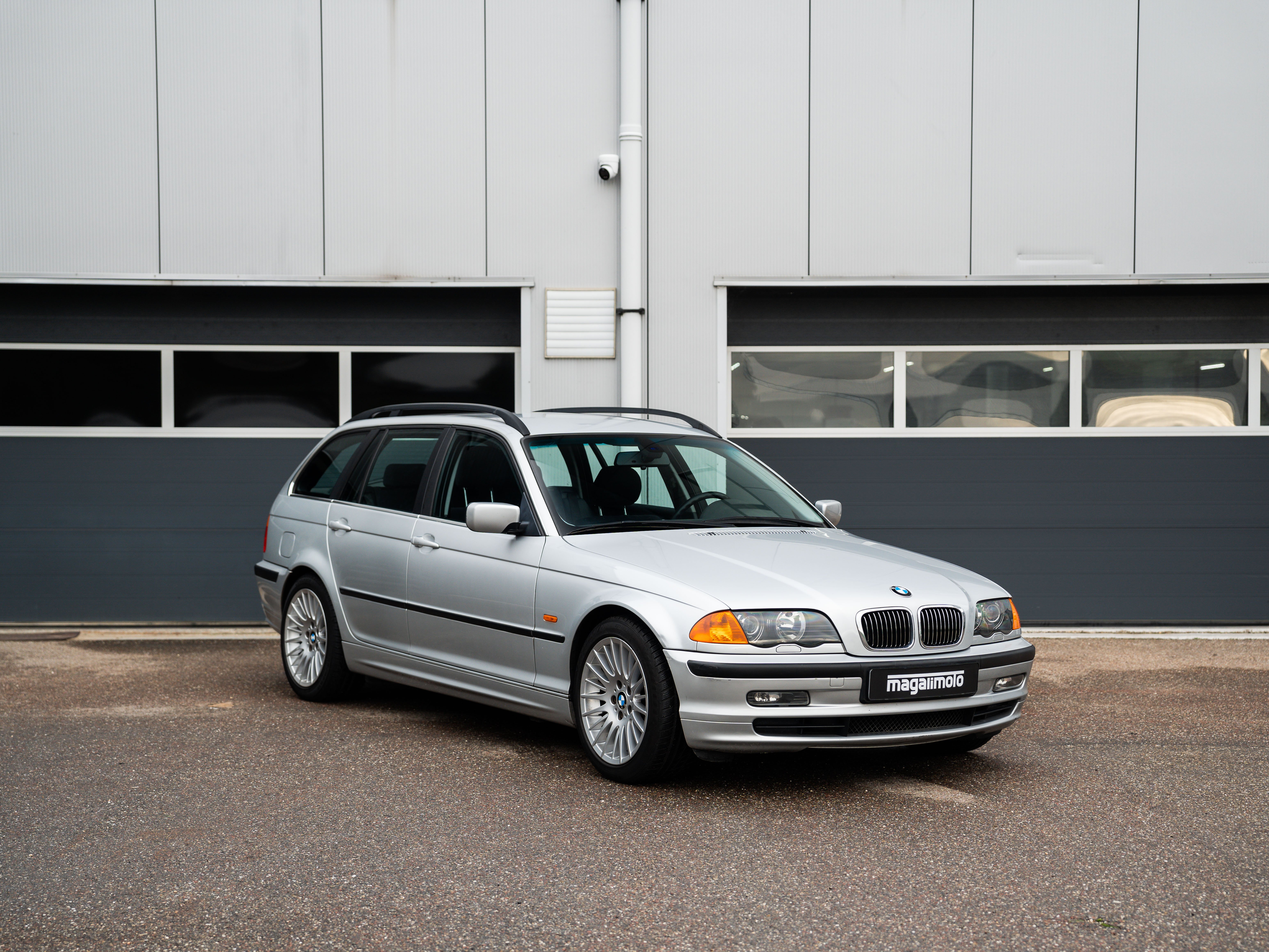 BMW 328i Touring E46