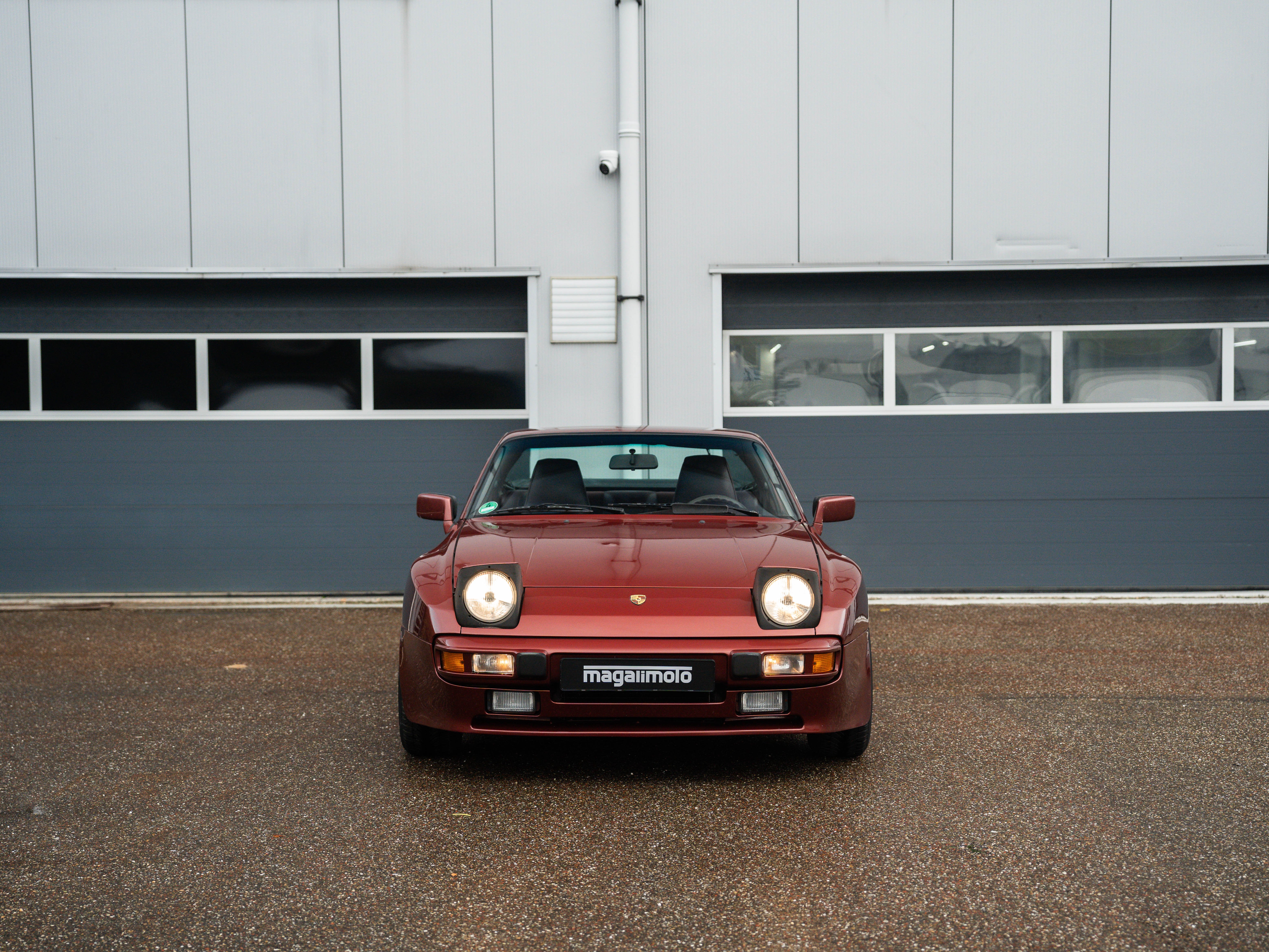 Porsche 944