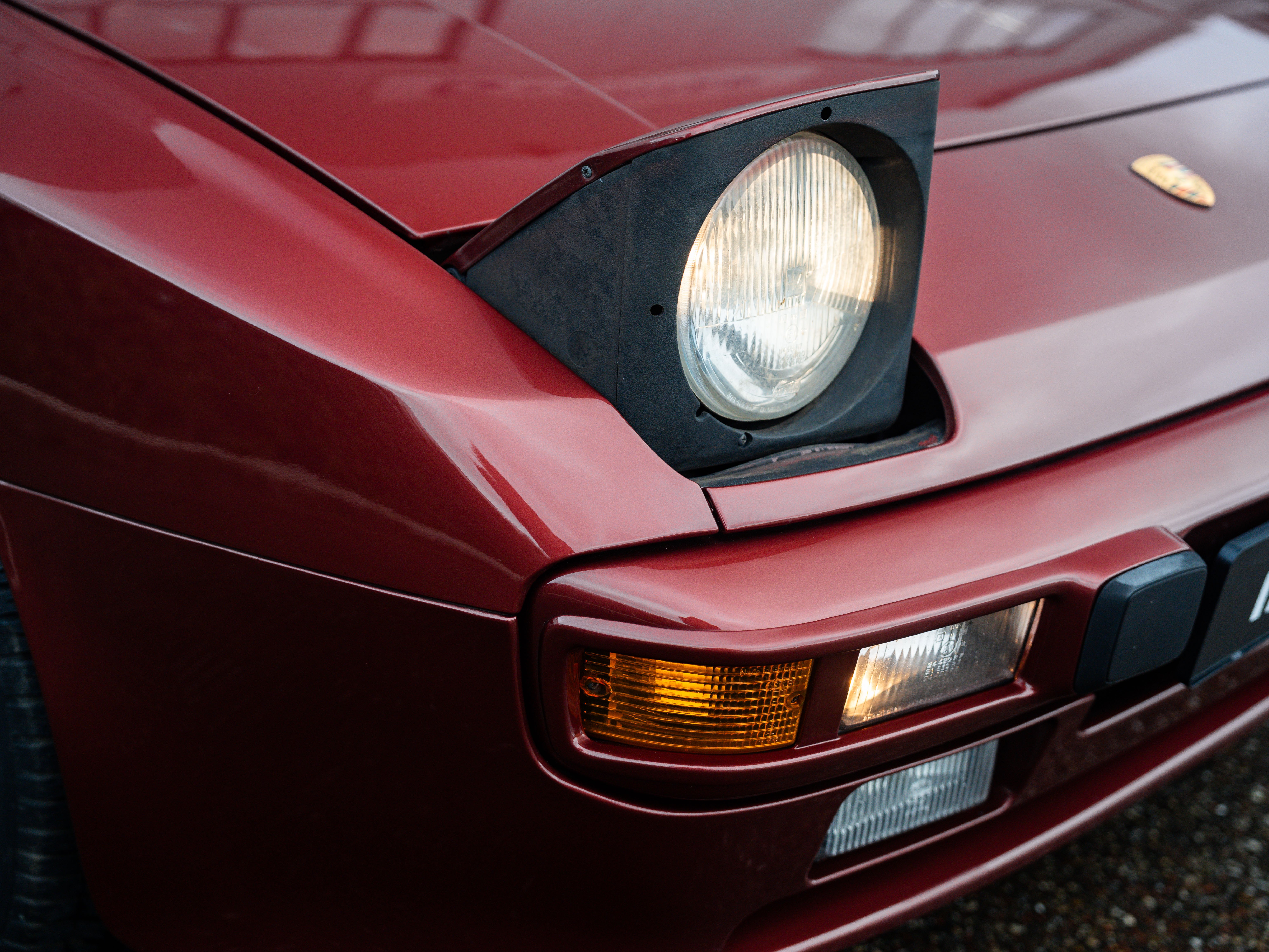 Porsche 944