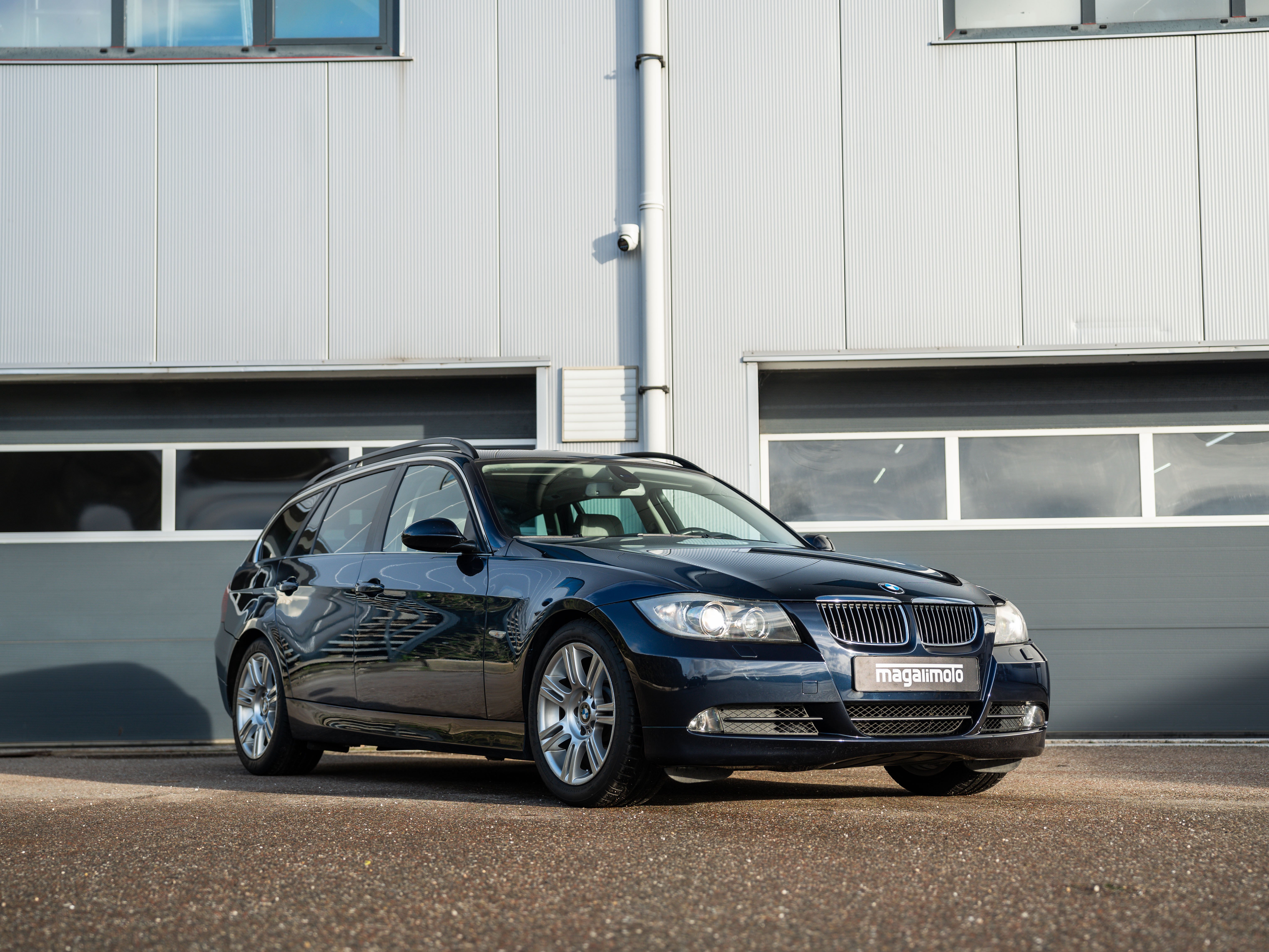 330i touring