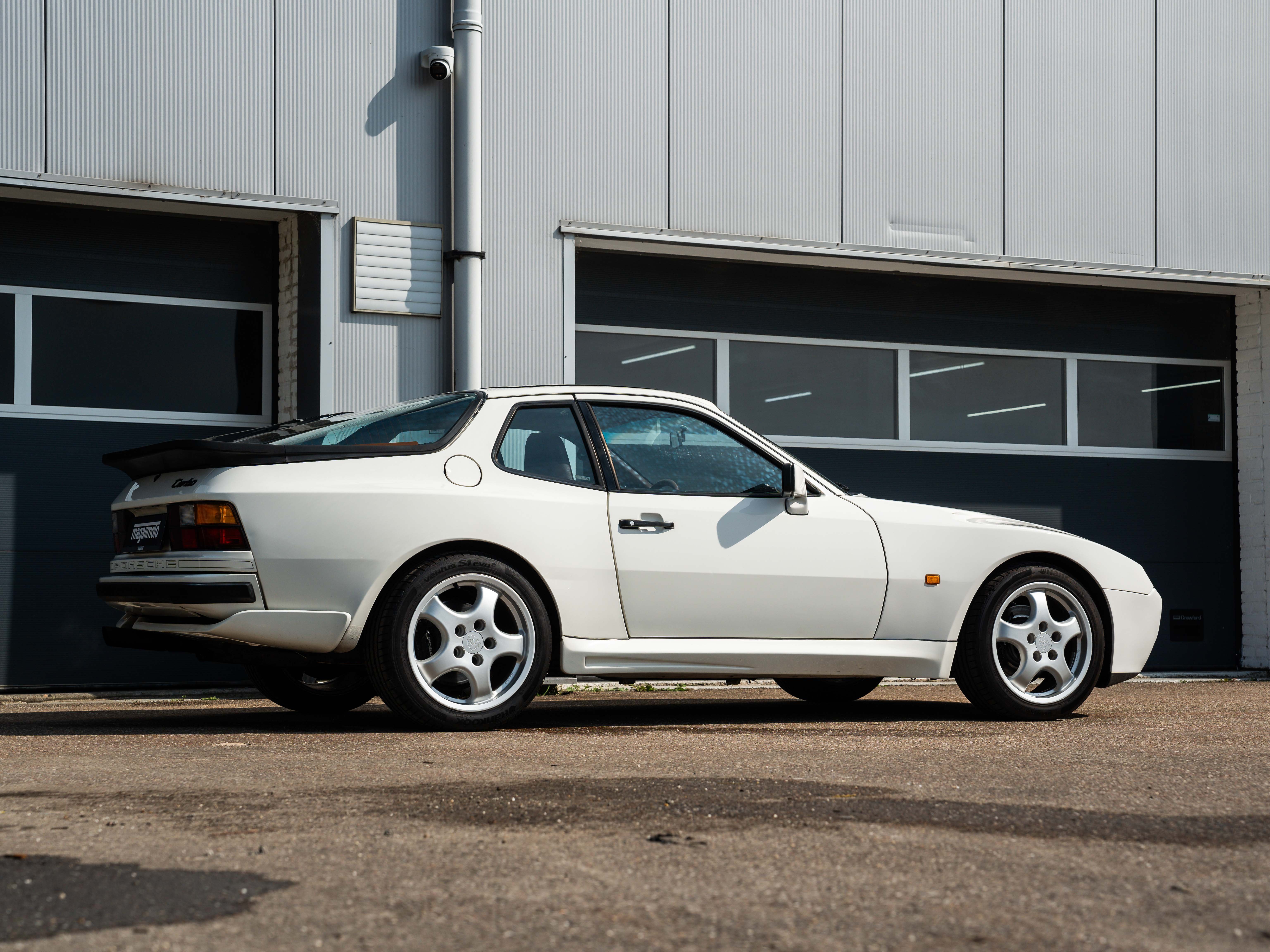 Porsche 944 Turbo