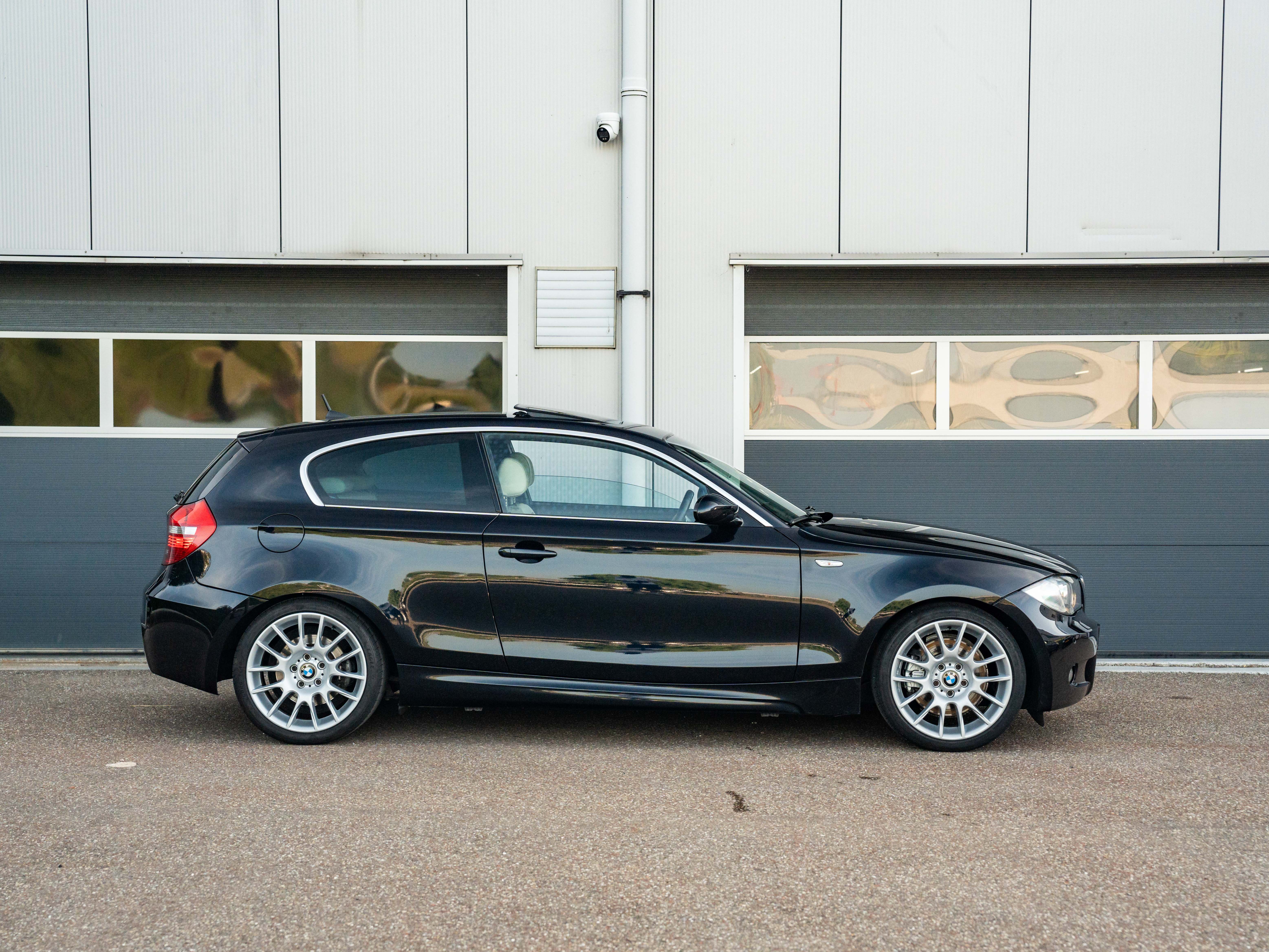 BMW 130i E82
